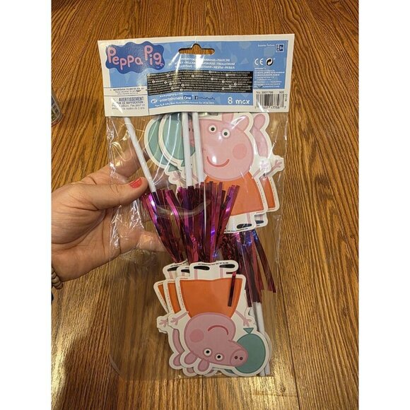 Peppa Pig Birthday Party Decorations 32 Napkins 8 Cups Swirl Decorations Wands - Picture 5 of 9